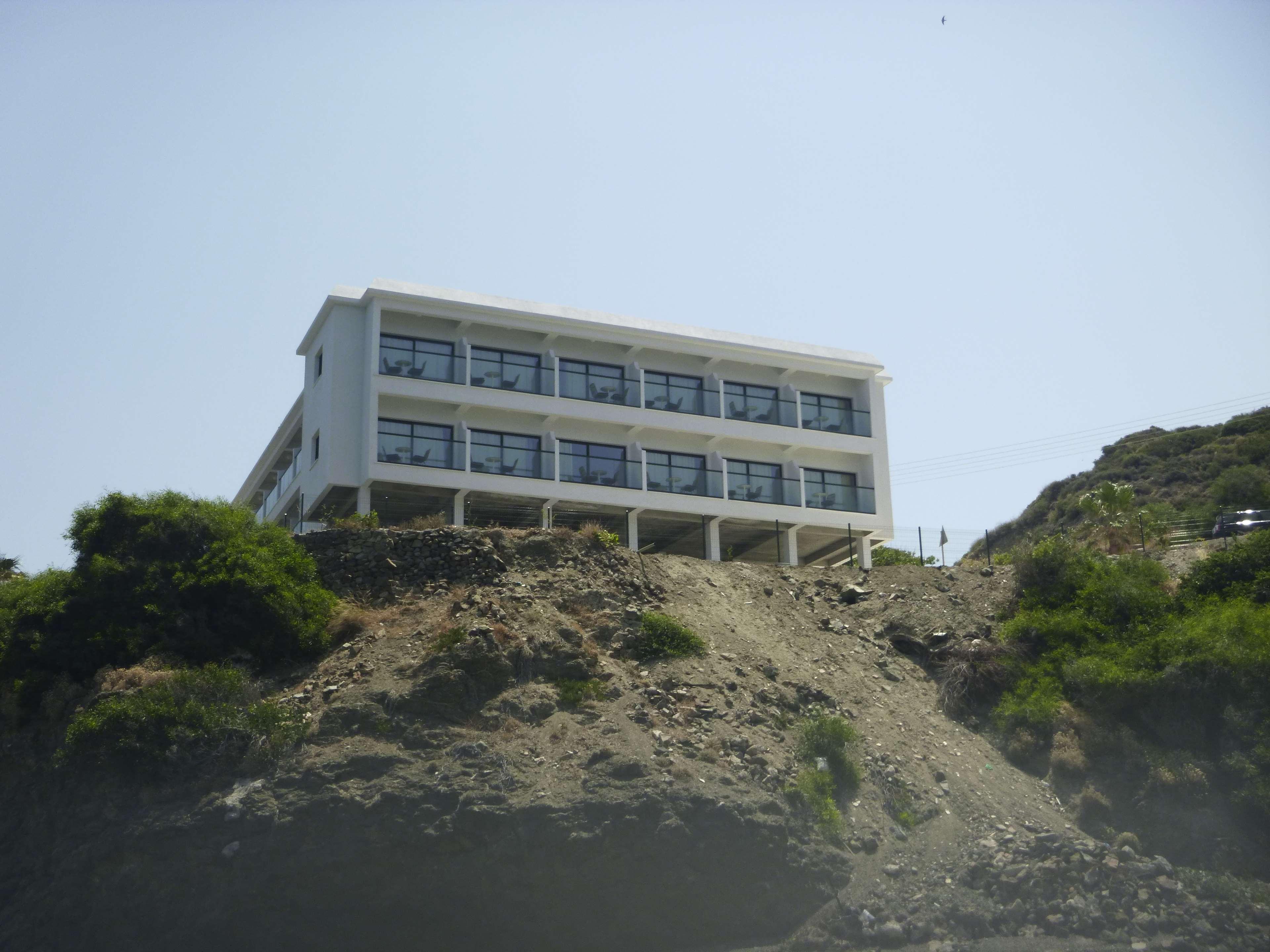 E.J. Pyrgos Bay Hotel Ngoại thất bức ảnh